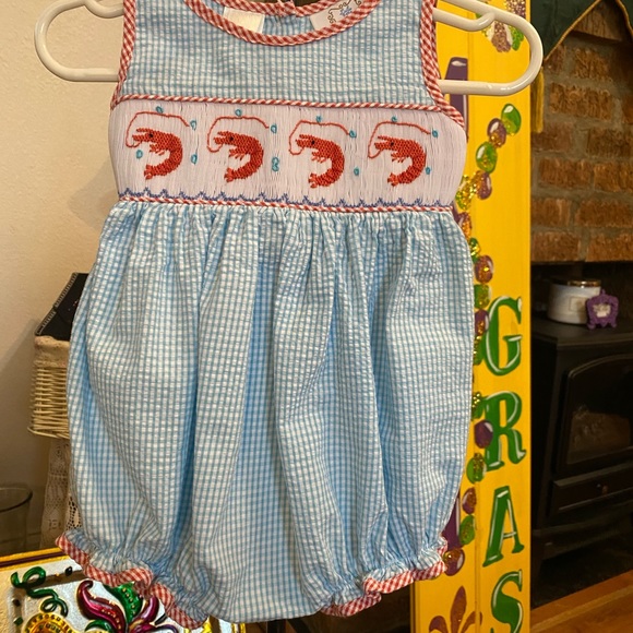 Lulu Bebe Infant Girls Smocked Romper size 6 months - Picture 3 of 13